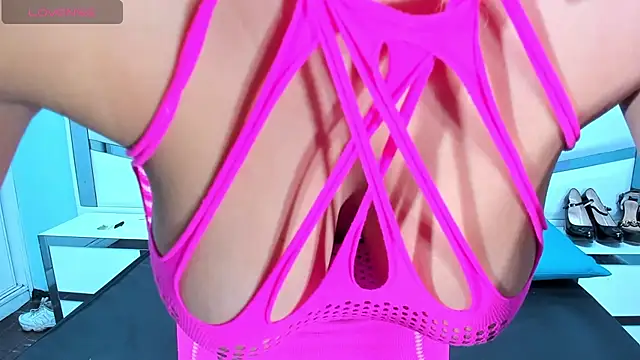 Lucy White   online show from 12/05/25, 08:49