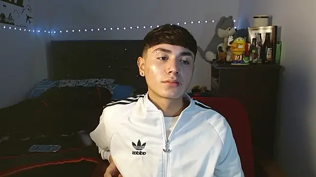 Snapshot of Im_juanda chatting on 12/14/24, 11:23 Im juanda online show from 12/14/24, 11:23