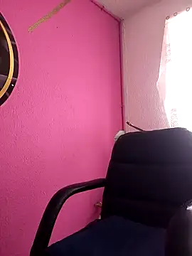 Snapshot of AndreaBlack chatting on 02/06/25, 02:04 AndreaBlack online show from 02/06/25, 02:04