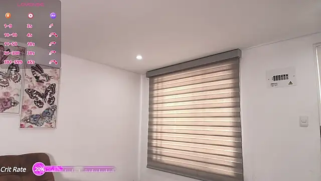 Snapshot of dolcebella chatting on 02/20/25, 04:14 dolcebella online show from 02/20/25, 04:14