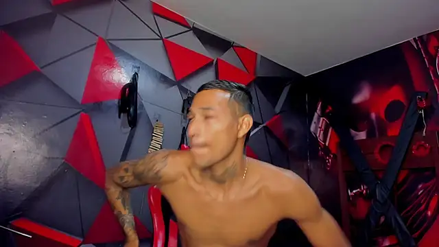 Hana and Zeta online show from 10/19/25, 12:17