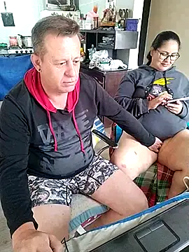 Snapshot of ZuriandAlex chatting on 02/21/25, 01:33 ZuriandAlex online show from 02/21/25, 01:33