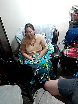 Snapshot of ZuriandAlex chatting on 03/06/25, 10:52 ZuriandAlex online show from 03/06/25, 10:52