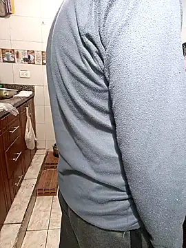 Snapshot of ZuriandAlex chatting on 10/11/25, 11:53 ZuriandAlex online show from 10/11/25, 11:53