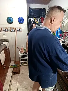 Snapshot of ZuriandAlex chatting on 10/26/25, 11:05 ZuriandAlex online show from 10/26/25, 11:05