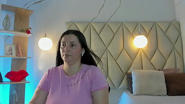 Snapshot of angelswets chatting on 06/03/26, 02:08 angelswets online show from 06/03/26, 02:08