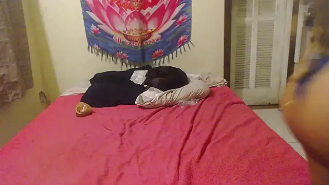 Snapshot of MissRebeka chatting on 12/09/24, 02:34 MissRebeka online show from 12/09/24, 02:34