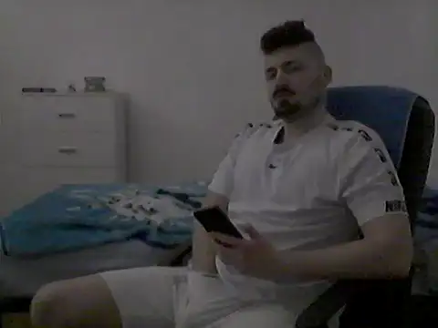 Hkl95555 online show from 10/01/25, 11:00