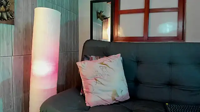 karla 999 online show from 03/07/25, 04:24