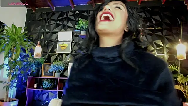 karla 999 online show from 10/13/25, 03:28