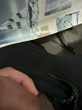 Snapshot of Pussylover_32 chatting on 11/03/25, 07:15 Pussylover 32 online show from 11/03/25, 07:15