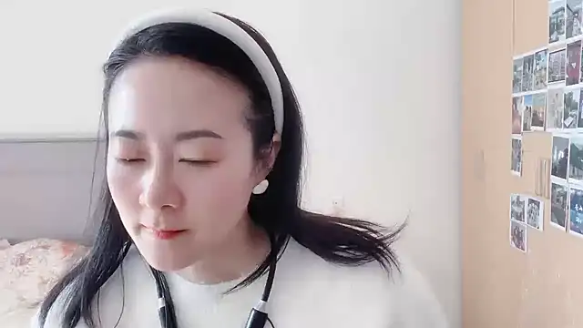 fanfan-FF online show from 12/24/24, 05:16