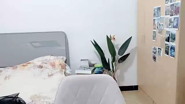 fanfan-FF online show from 03/20/25, 12:11