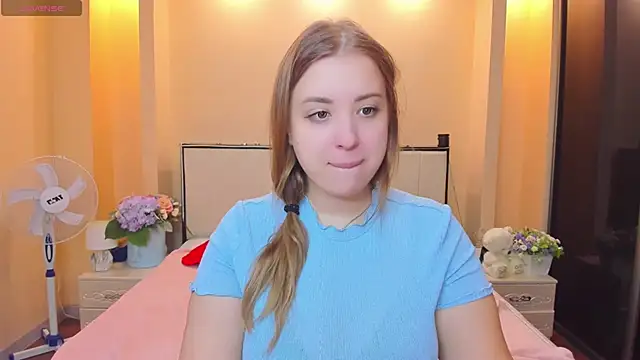 Snapshot of AlexissM chatting on 12/10/24, 06:54 AlexissM online show from 12/10/24, 06:54