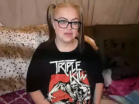 Snapshot of ChubbyBubs chatting on 01/19/25, 11:34 ChubbyBubs online show from 01/19/25, 11:34