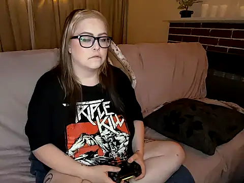 Snapshot of ChubbyBubs chatting on 02/12/25, 02:10 ChubbyBubs online show from 02/12/25, 02:10