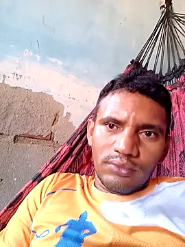 Snapshot of 68_Toni chatting on 10/17/25, 02:52 68 Toni online show from 10/17/25, 02:52