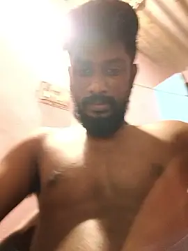 Snapshot of Whiskyboye chatting on 10/01/25, 04:46 Whiskyboye online show from 10/01/25, 04:46