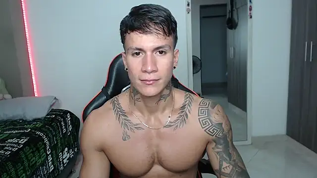 pettergrey1 online show from 04/13/26, 08:03