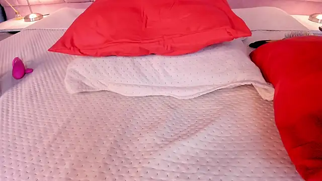 Snapshot of x_milu chatting on 02/24/25, 10:58 x milu online show from 02/24/25, 10:58