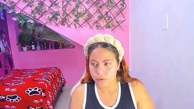 Snapshot of marcellaa303av chatting on 12/30/24, 03:14 marcellaa303av online show from 12/30/24, 03:14