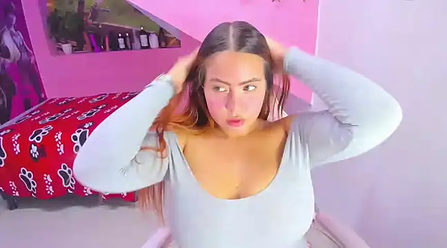 Snapshot of marcellaa303av chatting on 01/14/25, 06:02 marcellaa303av online show from 01/14/25, 06:02