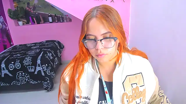 Snapshot of marcellaa303av chatting on 02/21/25, 03:12 marcellaa303av online show from 02/21/25, 03:12