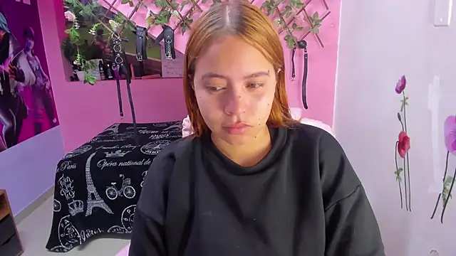 Snapshot of marcellaa303av chatting on 09/25/25, 01:09 marcellaa303av online show from 09/25/25, 01:09