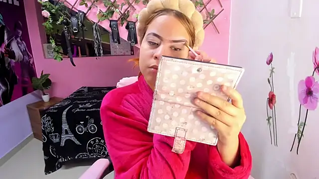 Snapshot of marcellaa303av chatting on 09/30/25, 11:21 marcellaa303av online show from 09/30/25, 11:21