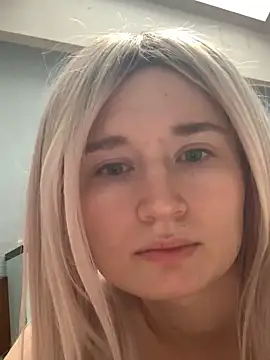 Charlotteeroseee online show from 02/02/25, 11:08