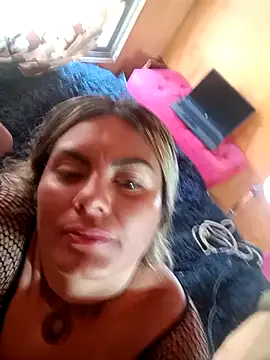 Snapshot of laperritadesupapi chatting on 02/05/25, 03:20 laperritadesupapi online show from 02/05/25, 03:20