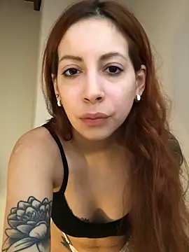 EffyScarlet online show from 09/18/25, 05:26