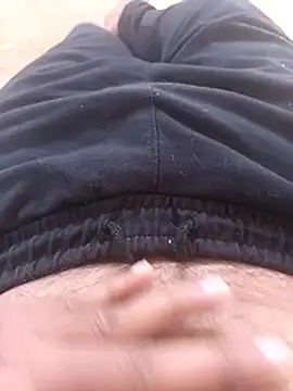 Snapshot of Bangaloreboy021 chatting on 02/28/25, 06:32 Bangaloreboy021 online show from 02/28/25, 06:32