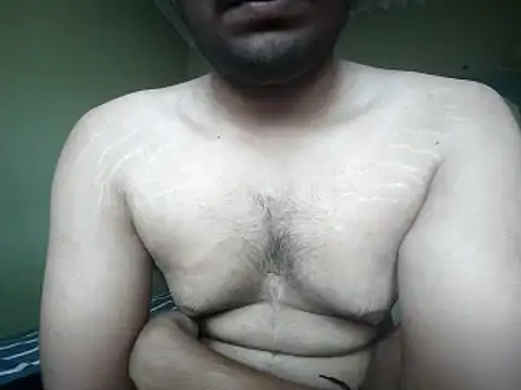 Snapshot of Bangaloreboy021 chatting on 03/07/25, 05:18 Bangaloreboy021 online show from 03/07/25, 05:18