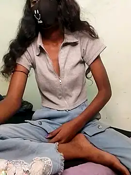 Snapshot of Angalpriya_1 chatting on 12/20/24, 12:16 Angalpriya 1 online show from 12/20/24, 12:16