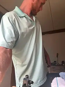 Snapshot of dcockell chatting on 09/20/25, 08:10 dcockell online show from 09/20/25, 08:10