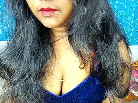 Snapshot of Muktha chatting on 03/10/26, 03:00 Muktha online show from 03/10/26, 03:00