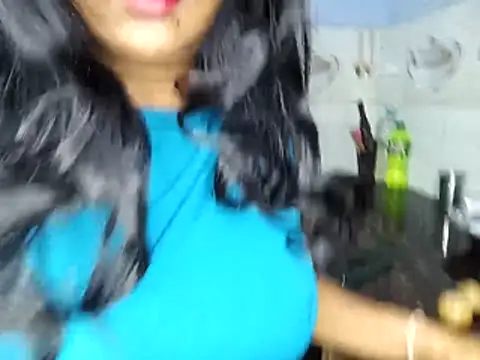 Snapshot of Muktha chatting on 03/28/26, 04:56 Muktha online show from 03/28/26, 04:56
