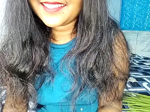 Snapshot of Muktha chatting on 04/01/26, 07:22 Muktha online show from 04/01/26, 07:22