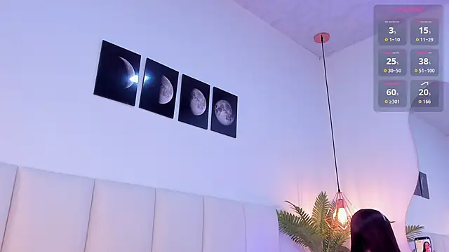 zoe rivers online show from 11/08/25, 12:11