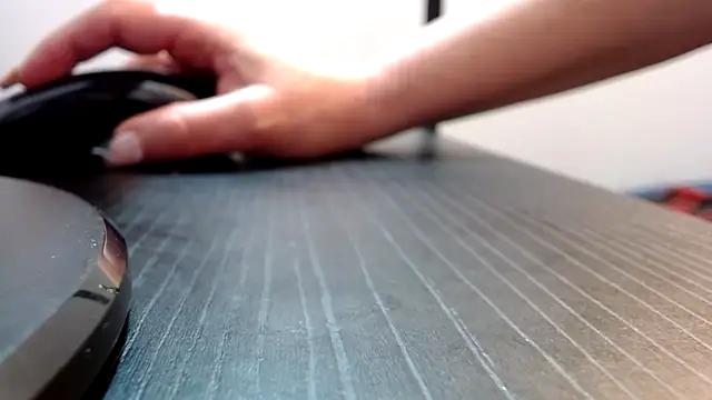 Snapshot of ScarletGlow1 chatting on 12/27/24, 09:11 ScarletGlow1 online show from 12/27/24, 09:11