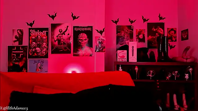 lilith-deveraux online show from 04/15/26, 03:08