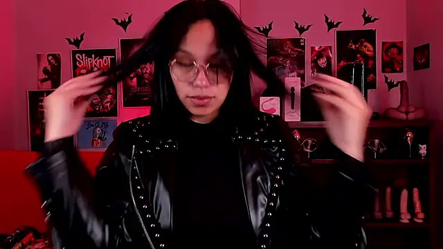 Snapshot of lilith-deveraux chatting on 04/24/26, 11:18 lilith-deveraux online show from 04/24/26, 11:18