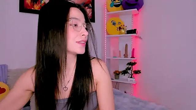 Manuelaa mejiia online show from 10/06/25, 02:03