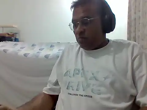 Snapshot of nupa230780 chatting on 07/26/26, 05:09 nupa230780 online show from 07/26/26, 05:09
