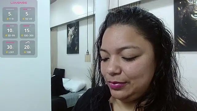 virtual charm online show from 01/16/25, 02:08