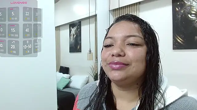 virtual charm online show from 01/18/25, 02:02