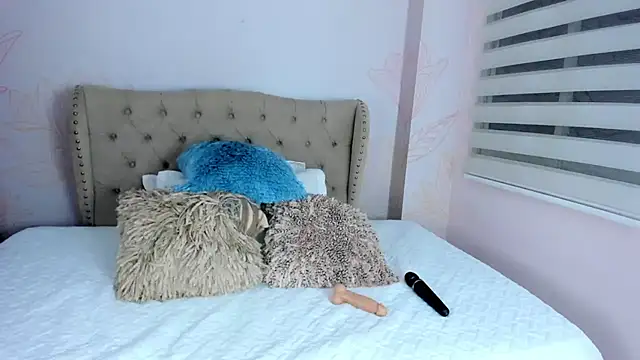 Snapshot of MelissaGrayy chatting on 11/20/25, 11:43 MelissaGrayy online show from 11/20/25, 11:43