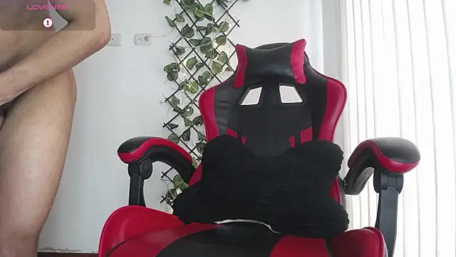 Snapshot of darkviper26 chatting on 04/02/26, 05:54 darkviper26 online show from 04/02/26, 05:54