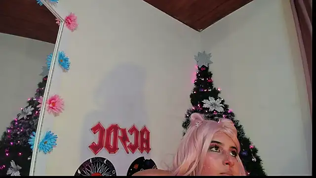 Snapshot of _dahian14_ chatting on 12/27/24, 10:12 dahian14 online show from 12/27/24, 10:12